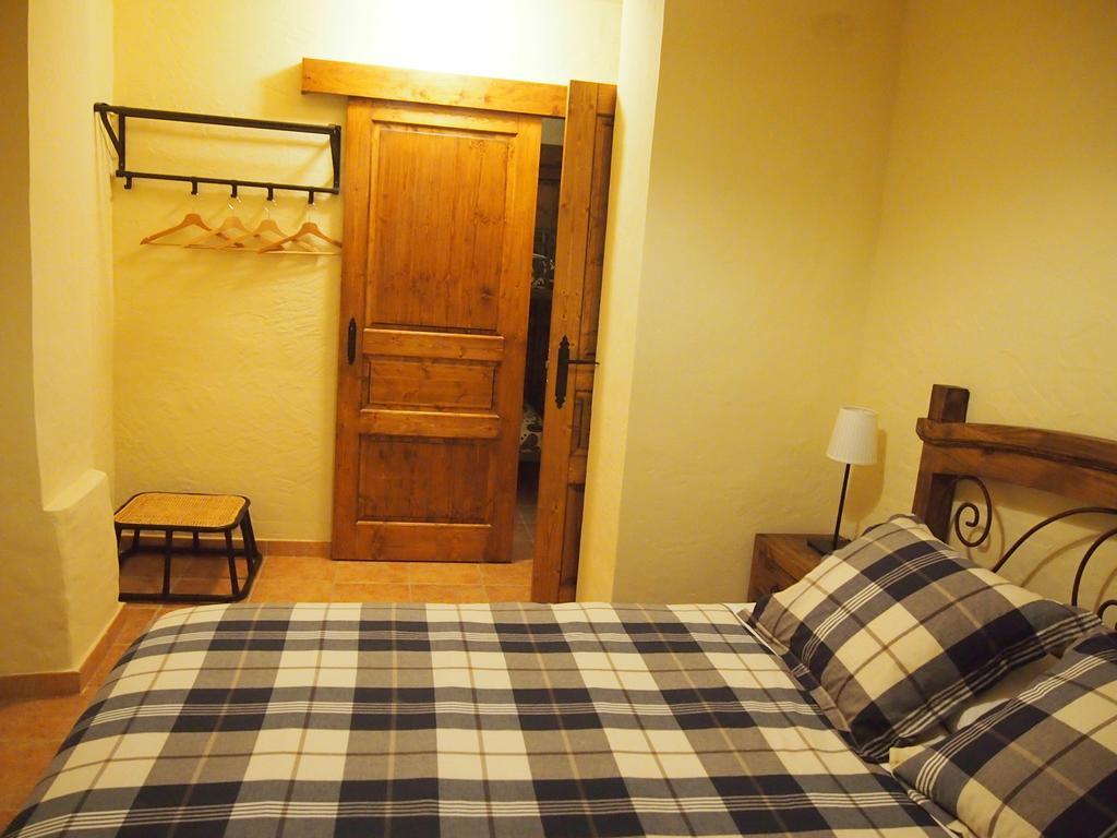 Cal Roseta Apartment Tuixen Room photo