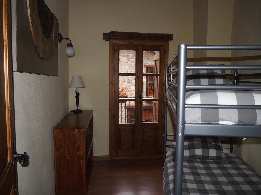 Cal Roseta Apartment Tuixen Room photo