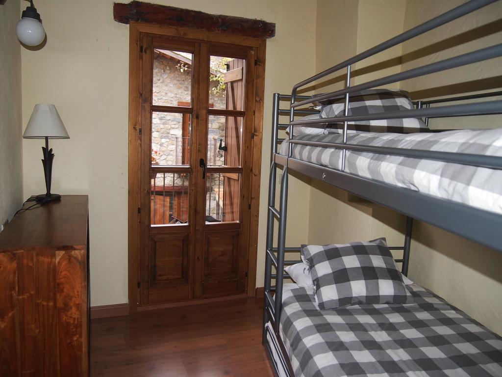 Cal Roseta Apartment Tuixen Room photo